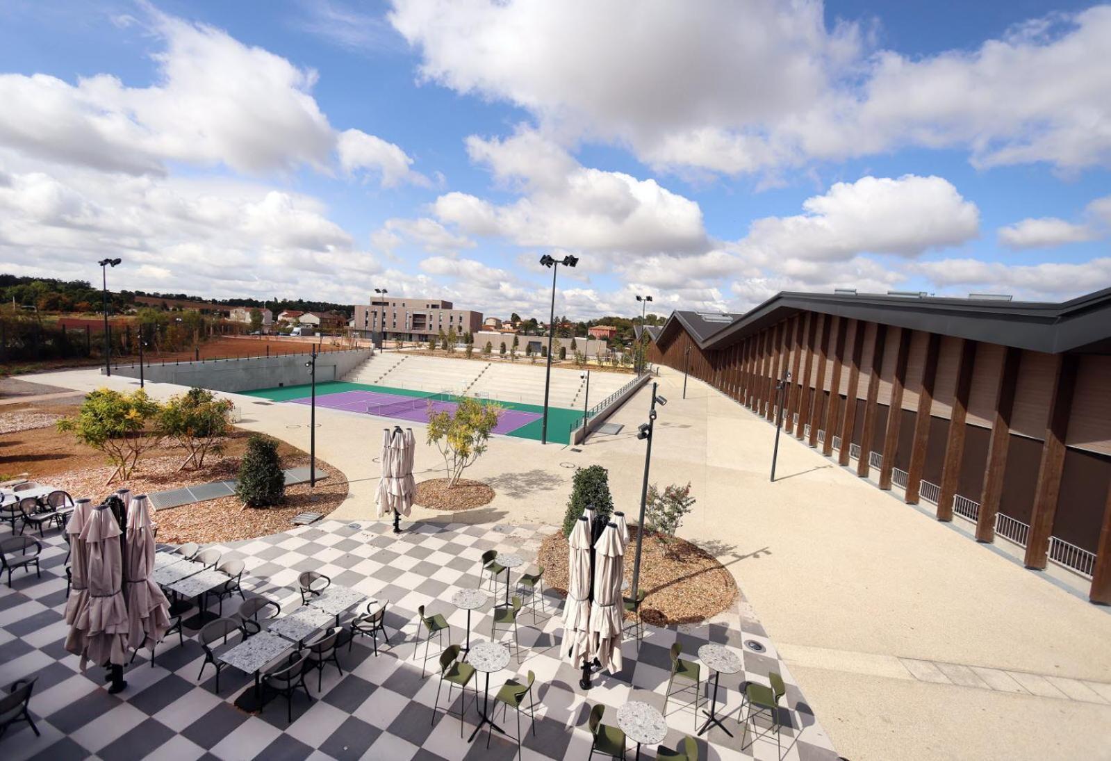Aka Lodge Lyon Eurexpo Arena Stadium Meyzieu Bagian luar foto